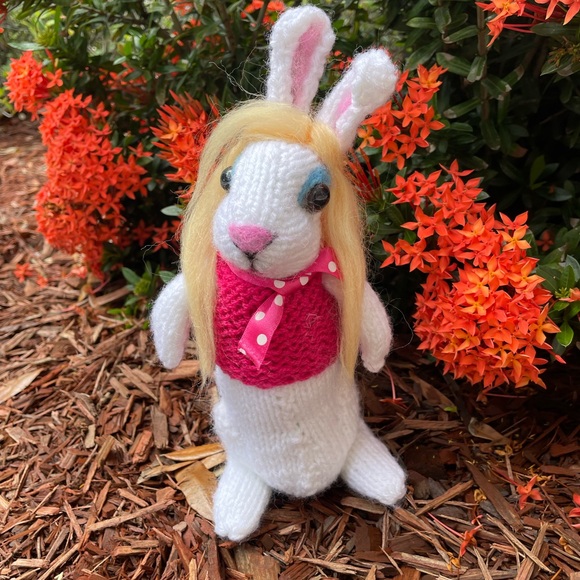 Hand crafted Barbie knit and needle felted Barbiecore bunny artisan 1 of a kind - Picture 4 of 16